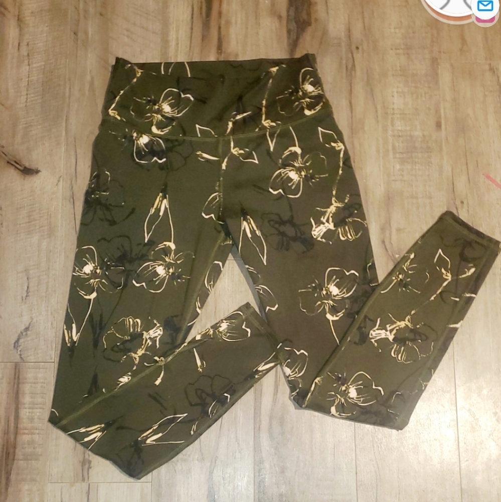 Fabletics leggings - Picture 2 of 5